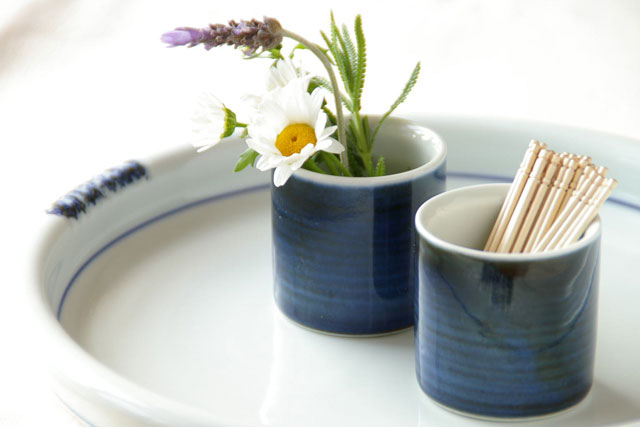 【砥部焼 梅山窯】藍色のようじたて○