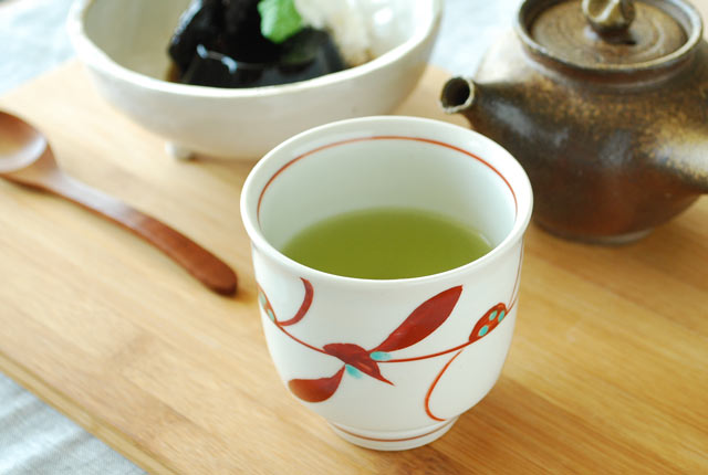 和食器・砥部焼　赤笹の湯呑