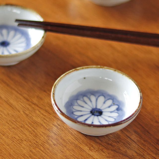 和食器・砥部焼　皐月窯の豆皿