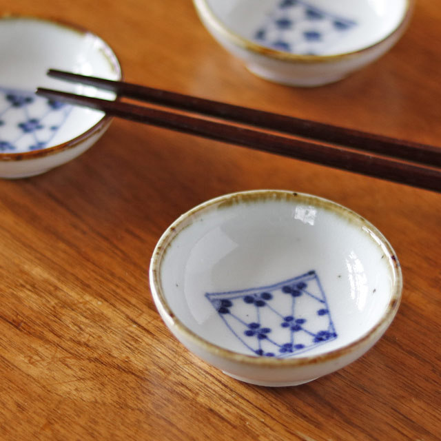 和食器・砥部焼　皐月窯の豆皿