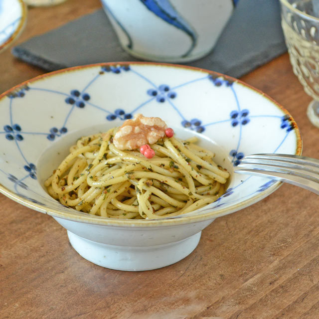 和食器・砥部焼　梅の縁付鉢(5寸)