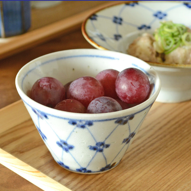 和食器・砥部焼　梅文の小鉢(小)