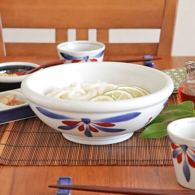 【砥部焼 梅山窯】ごす赤菊の玉ぶち鉢(7寸)