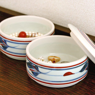 和食器・砥部焼　みつ葉の二段ふた物(小)