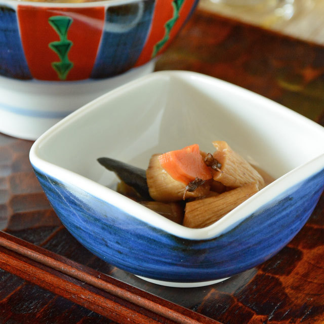 和食器・砥部焼　藍色の四方鉢(3寸)