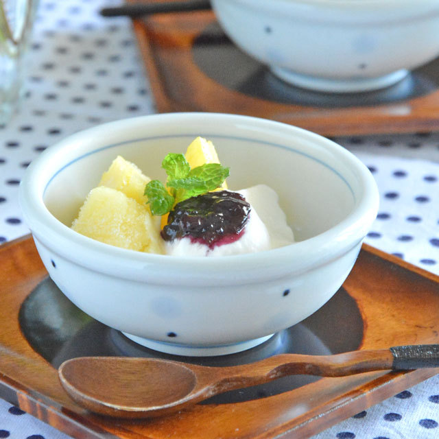 和食器・砥部焼　みずたまの玉ぶち鉢（3寸）