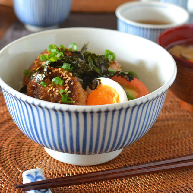 和食器・砥部焼　とくさ柄の丼鉢(5.2寸)