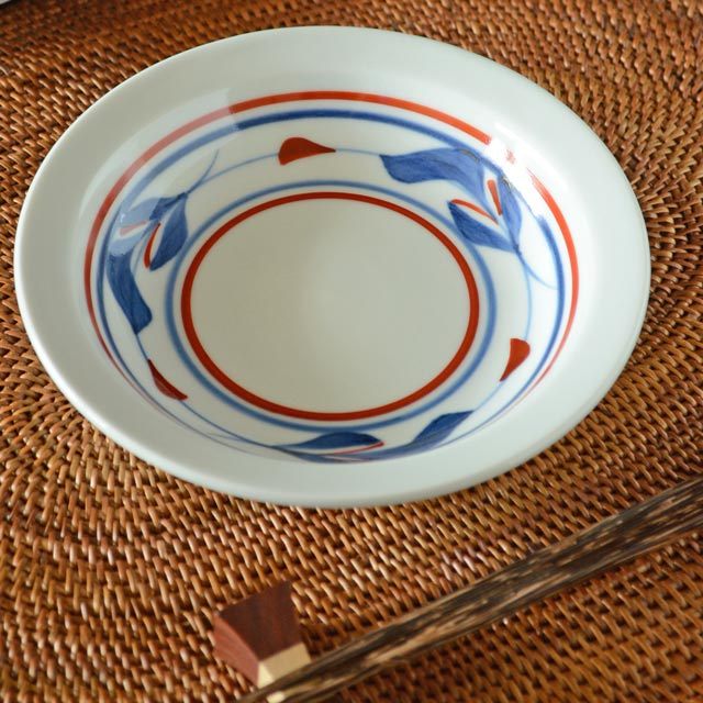 和食器・砥部焼　みつ葉の縁付深皿(5寸)