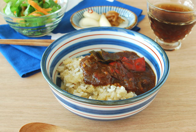 和食器・砥部焼　あい赤ラインの多用鉢(5寸)