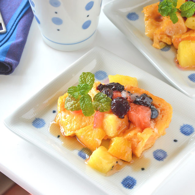 水玉の布目角皿(4.6寸)