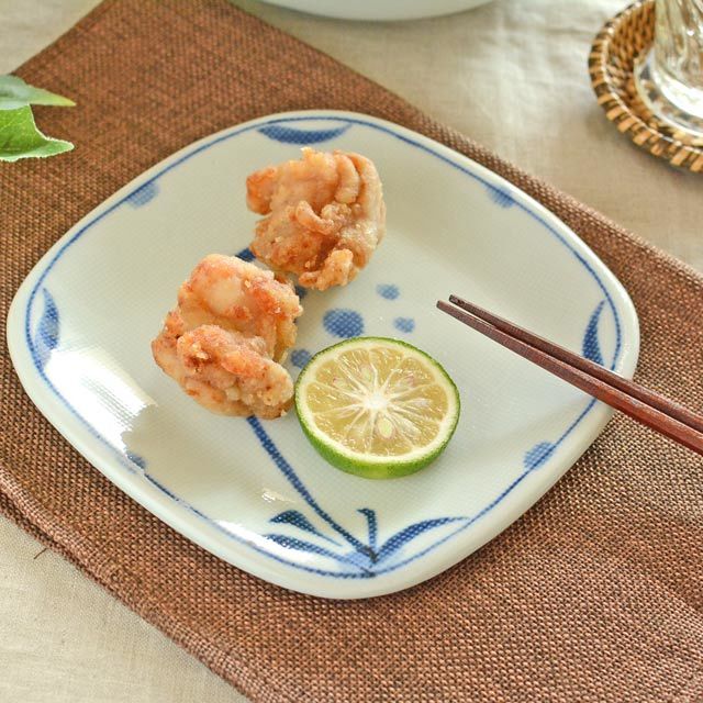 和食器・砥部焼　太陽柄の角丸布目皿