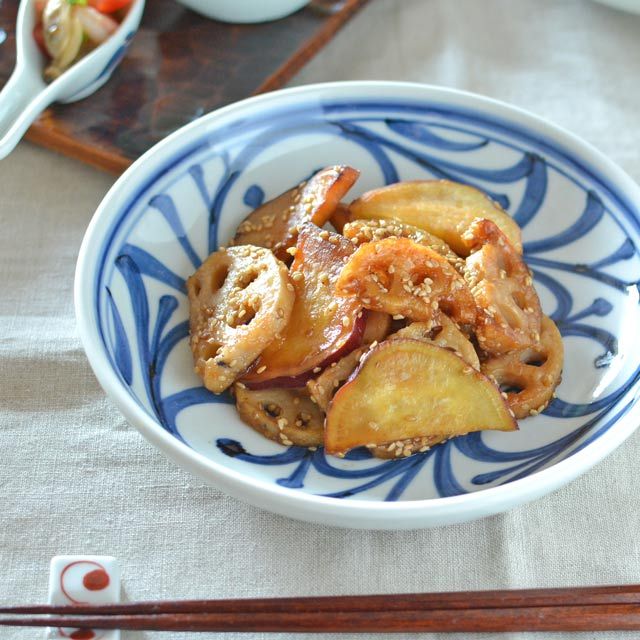 和食器・砥部焼　みつからくさの深皿(6寸)