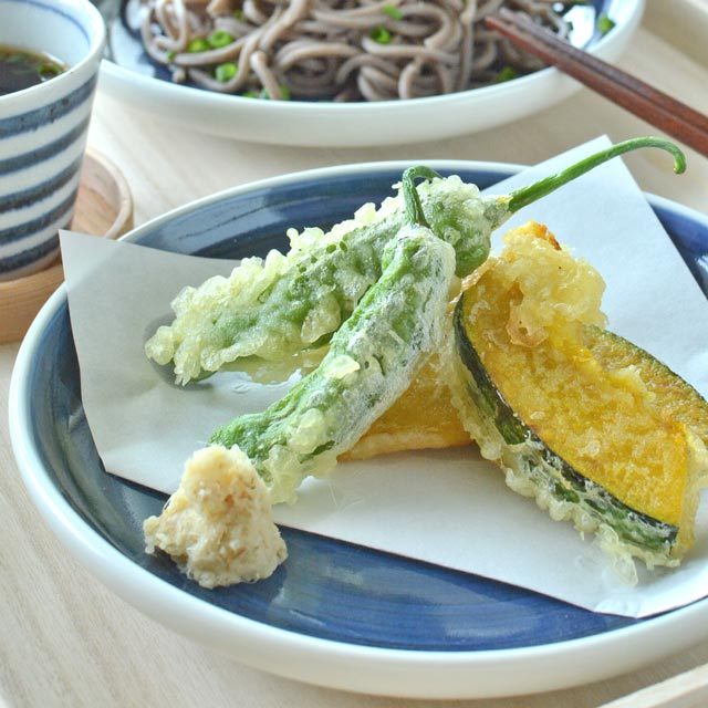 和食器・砥部焼　藍色の切立丸皿(6寸)