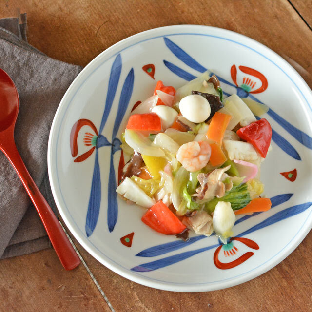 和食器・砥部焼　梅山窯の大皿