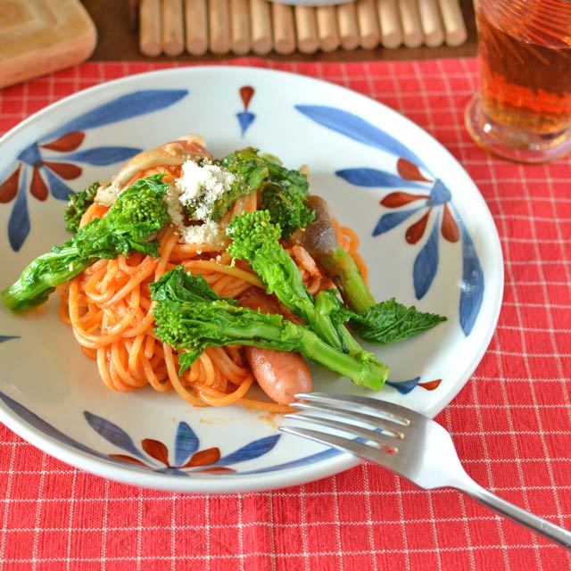 和食器・砥部焼 ごす赤菊の大皿(7寸)