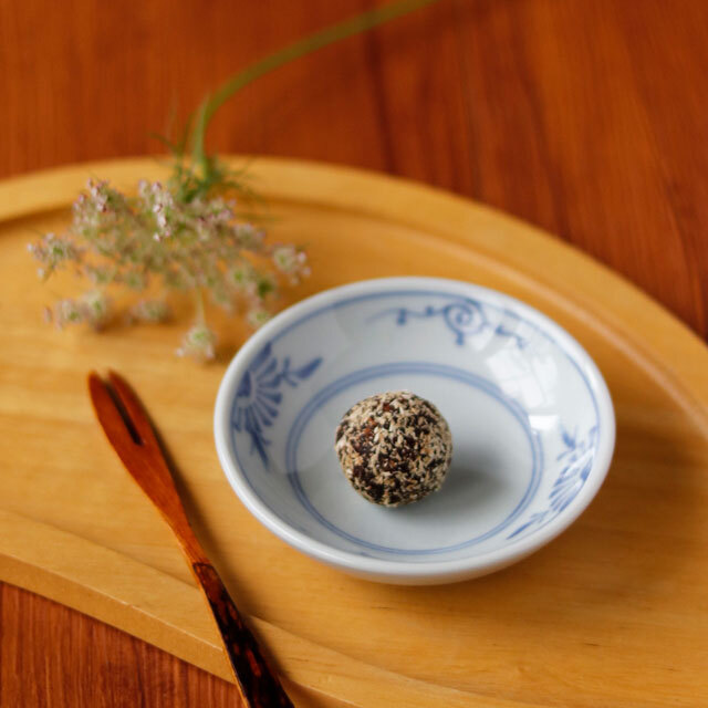和食器・砥部焼　梅山窯の小皿