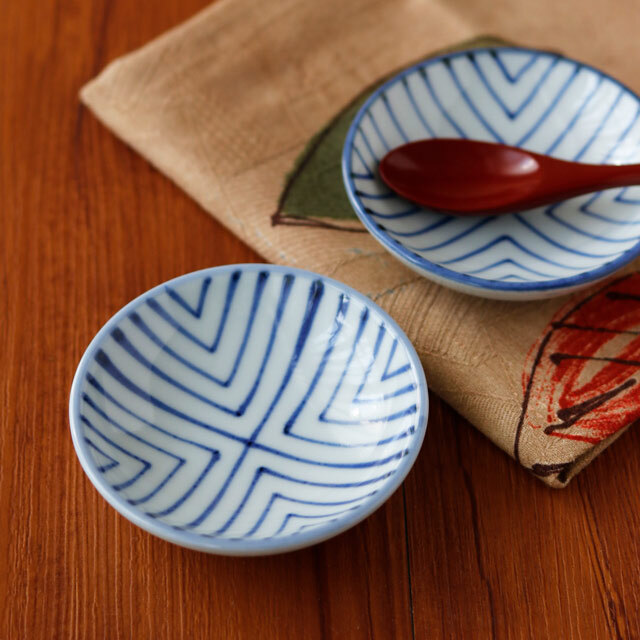 和食器・砥部焼　梅山窯の小皿