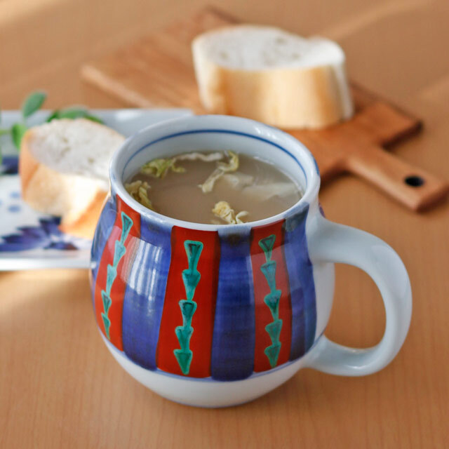 和食器・砥部焼　梅山窯のマグカップ