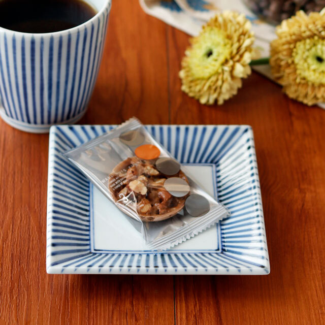 和食器・砥部焼　梅山窯の角皿