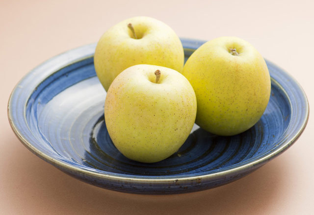 和食器・砥部焼　藍色の荒土大皿(8寸)