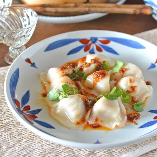 和食器・砥部焼　ごす赤菊の大皿(8寸)