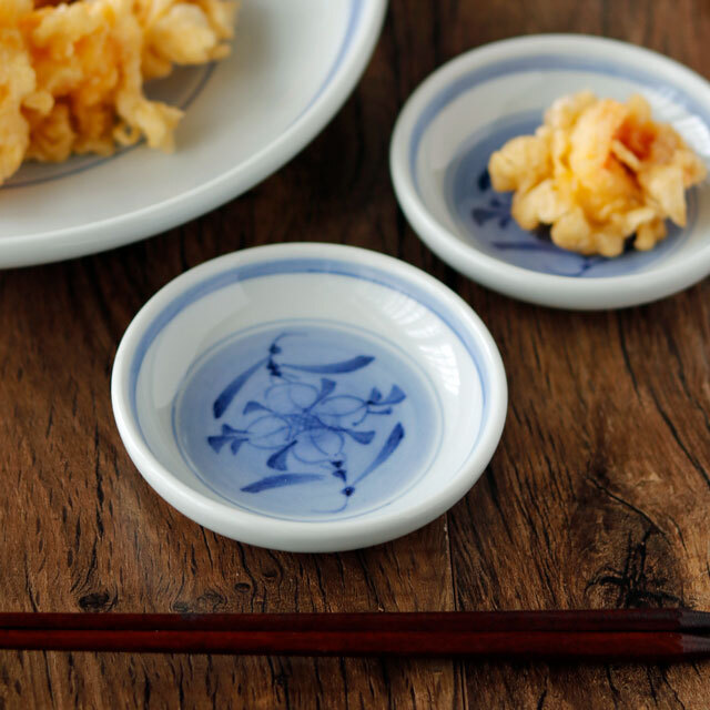 【砥部焼 梅山窯】だみごす花の小皿(3.5寸)○