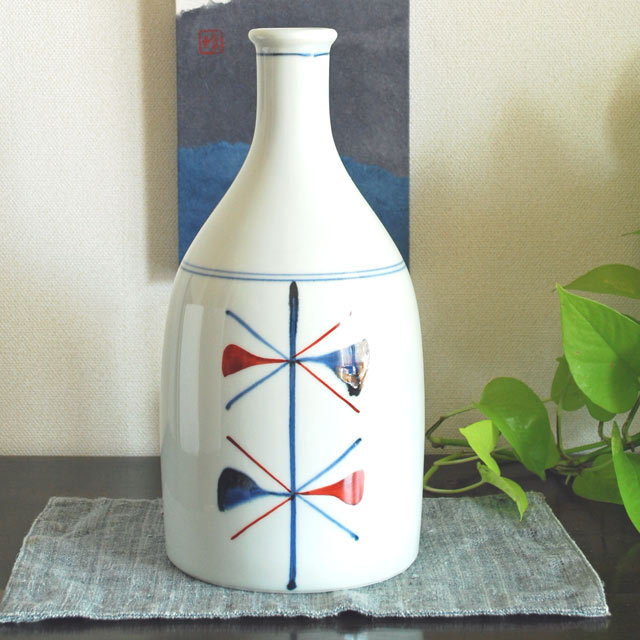 和食器・砥部焼　赤蝶文の花器