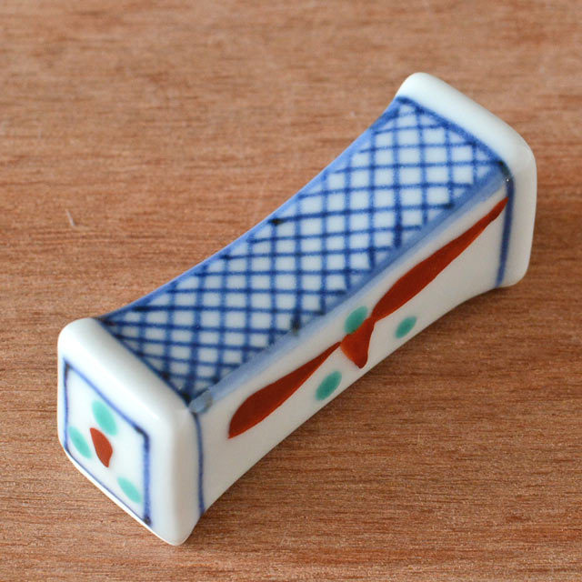 和食器・砥部焼　格子の箸置き