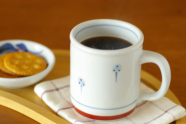 和食器・砥部焼　たんぽぽの切立マグカップ