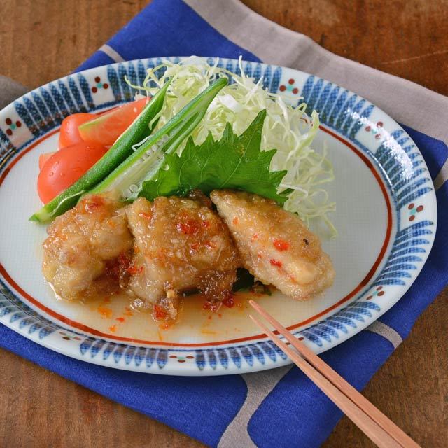 和食器・砥部焼　とくさみつ紋の布目小判皿