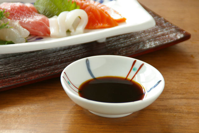 【砥部焼 梅山窯】つるんとまあるい豆小皿（こま）
