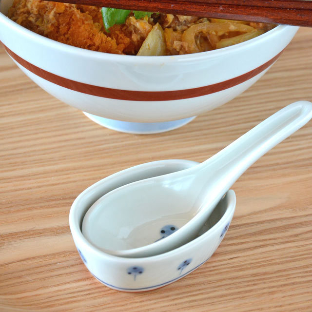 和食器・砥部焼　たんぽぽのれんげ