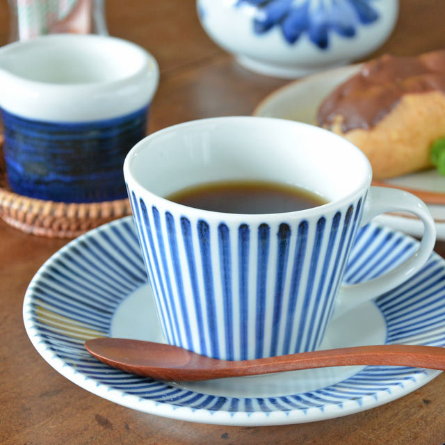 和食器・砥部焼　とくさ柄のコーヒーカップ