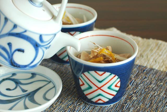 和食器・砥部焼　丸ぬきのそばちょこ