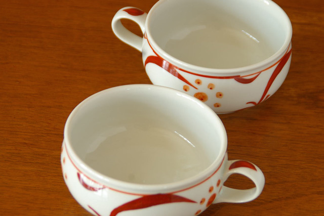 砥部焼・梅山窯　赤太陽のスープカップ