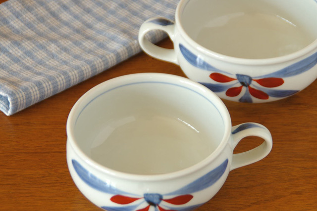 砥部焼の和食器 梅山窯のスープカップ 【砥部工房 からくさ】