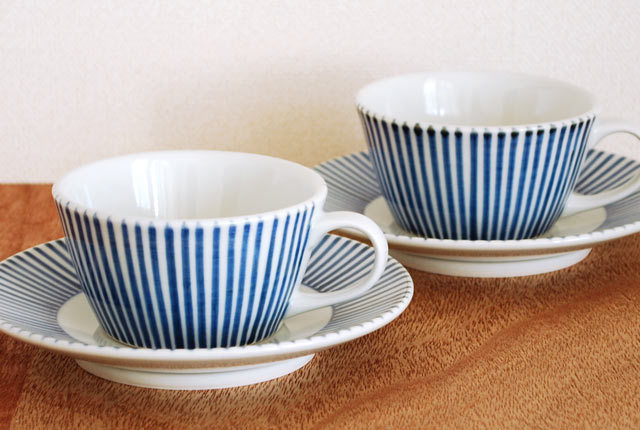 砥部焼の和食器 梅山窯のティーカップ 【砥部工房 からくさ】