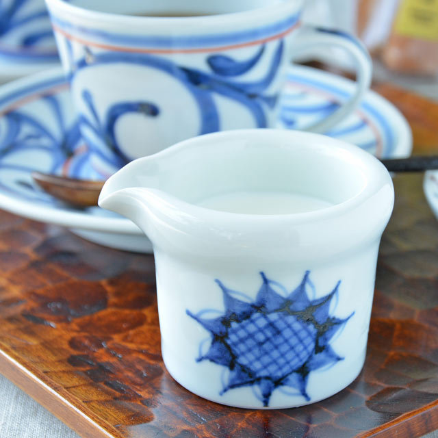 和食器・砥部焼　ひまわりの玉縁クリーマー