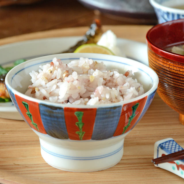 和食器・砥部焼　色絵模様の茶碗(小)