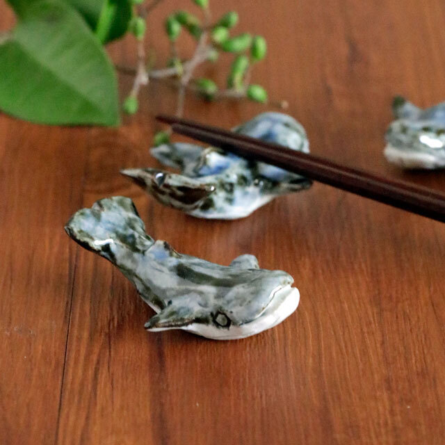 【砥部焼 池本窯】クジラの箸置き