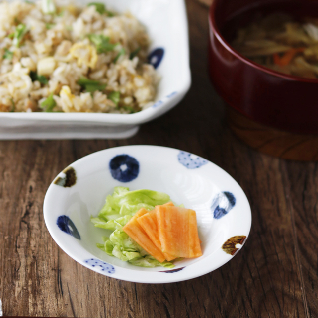 【砥部焼 イロリ工房】まる紋のリム小皿(3.5寸)