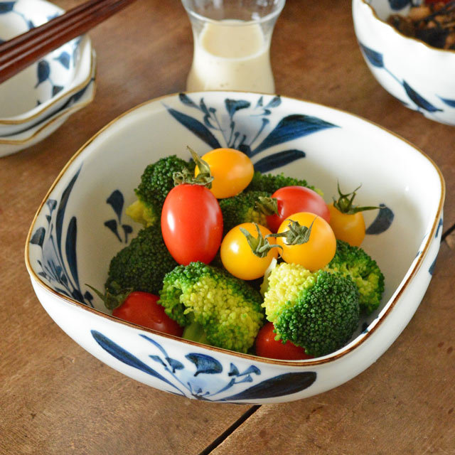 和食器・砥部焼　ごす花の角ボール(6寸)