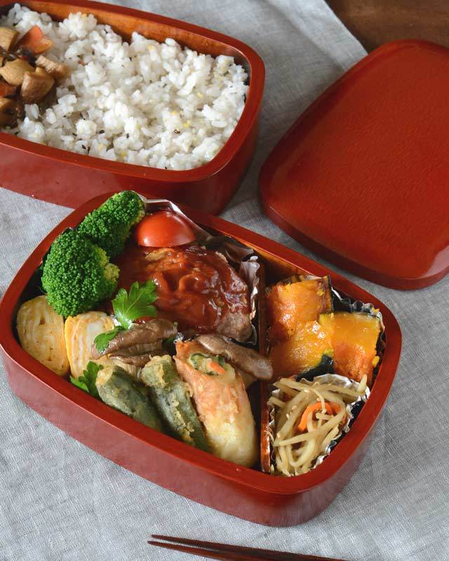 香川漆器　後藤塗の小判弁当箱（二段）