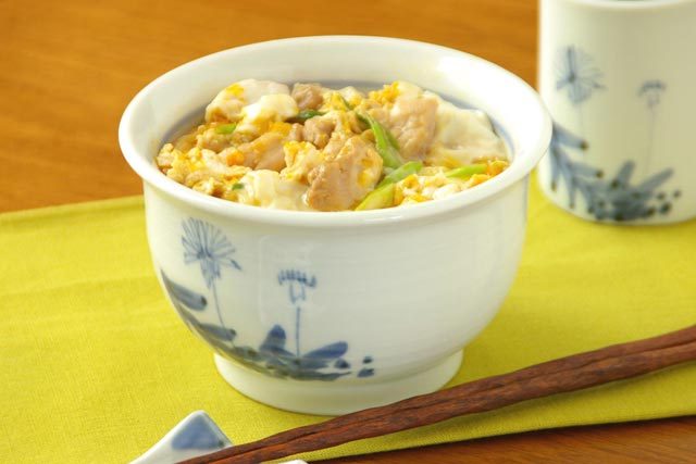 【砥部焼 森陶房】たんぽぽの小丼