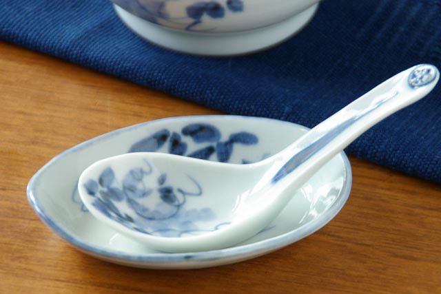 【砥部焼 森陶房】ぶどうのれんげ