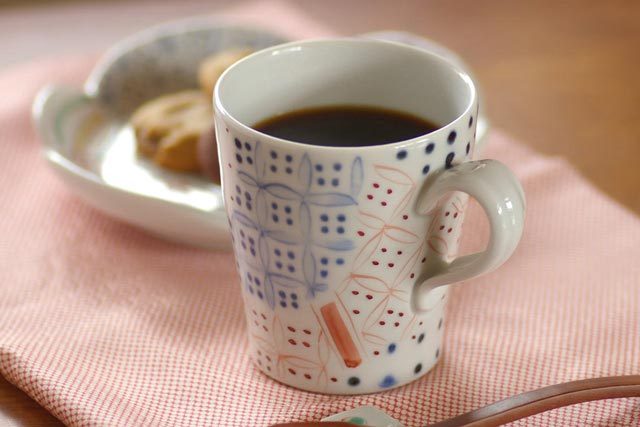 【砥部焼 陶房遊】彩り紋のマグカップ(小)