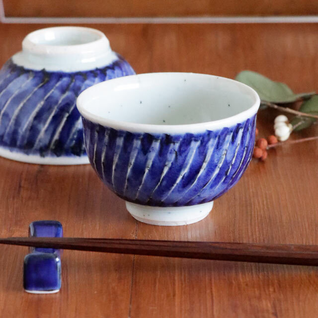 【砥部焼 中田窯】しのぎ藍色の深茶碗