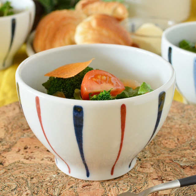 【砥部焼 岡田陶房】青赤線の丸碗