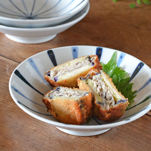 【砥部焼 岡田陶房】青線の浅鉢(5寸)