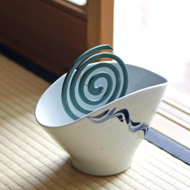 和食器・砥部焼　岡田陶房の蚊取り線香立て